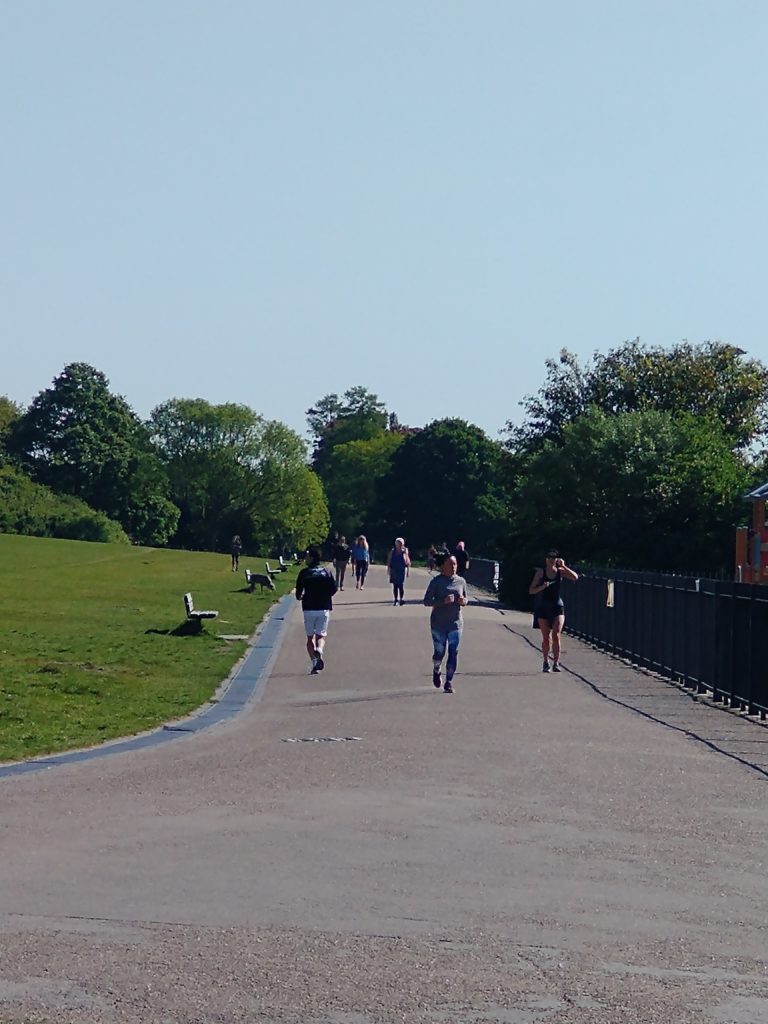 Running and environment People running in London park