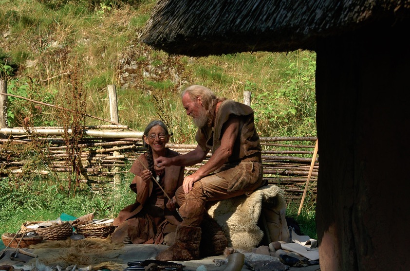 John Lord flintknapping John and Val